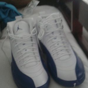 Jordan's Retro 12 French blue
